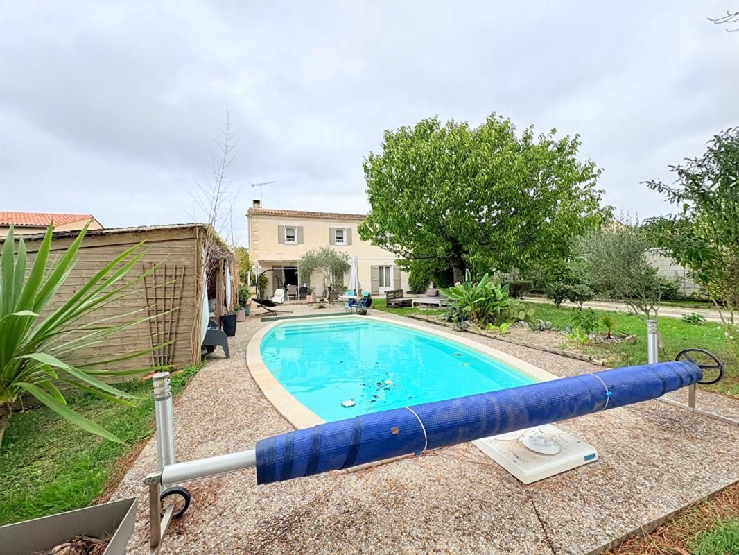 HIERSAC EXCLUSIVITE Maison de  156 m2  5 chambres 1