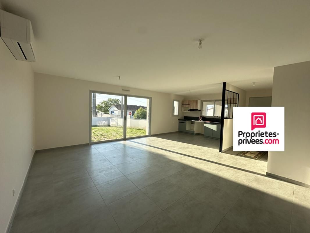 SAINT-ANDRE-DE-CUBZAC DEPT 33 - SAINT ANDRE DE CUBZAC - Maison 3 pièce(s) 85 m2, garage et jardin de 115m2 3