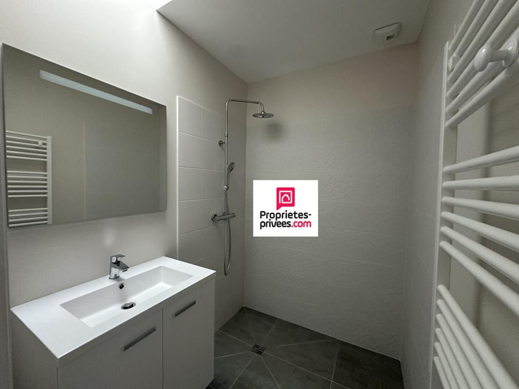 SAINT-ANDRE-DE-CUBZAC DEPT 33 - SAINT ANDRE DE CUBZAC - Maison 3 pièce(s) 85 m2, garage et jardin de 115m2 4