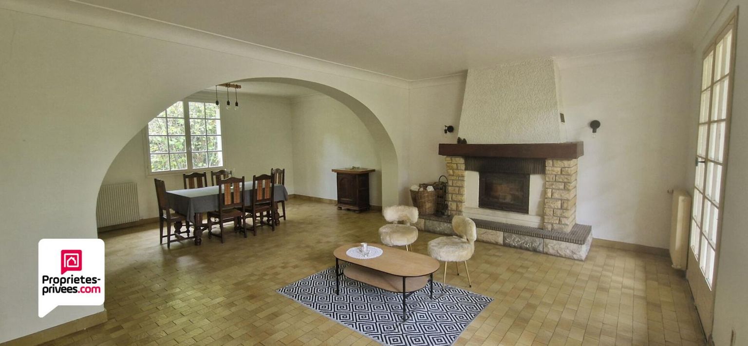 LANGON Maison de plain-pied de 120m² - 3 chambres - Dépendances - Terrain arboré de 2070m² 2