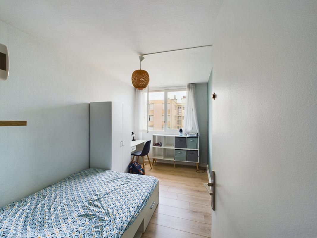 POITIERS Appartement Poitiers 5 pièce(s) 90 m2 4