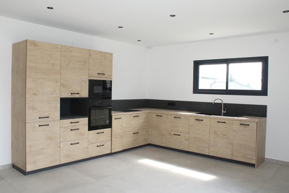 GRANDRIEU Maison neuve Grandrieu 4 pièce(s) 112 m2 sur plus de 3000 m² de terrain 2