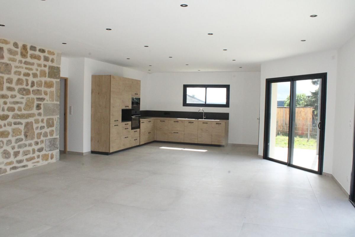 GRANDRIEU Maison neuve Grandrieu 4 pièce(s) 112 m2 sur plus de 3000 m² de terrain 4