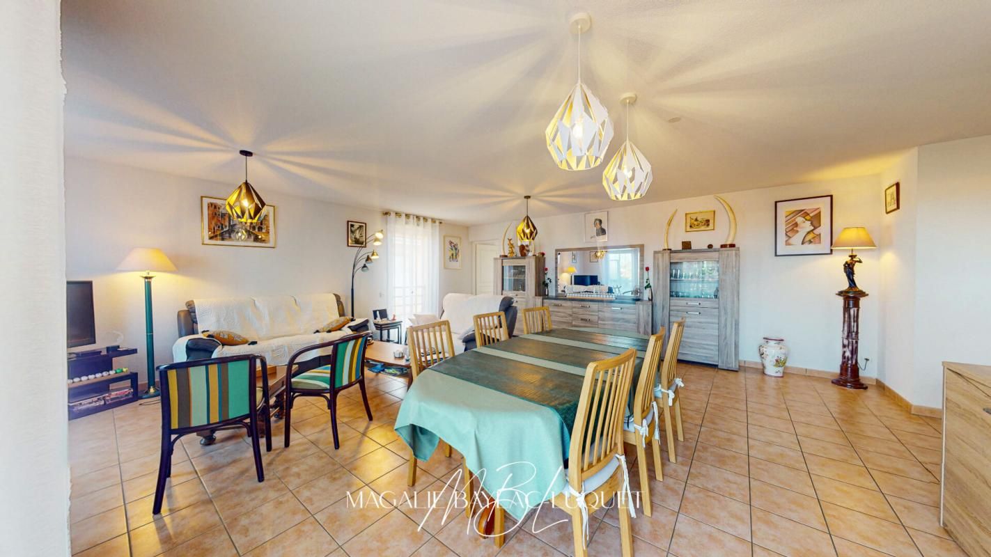 SALEILLES APPARTEMENT T4 - GARAGE - PISCINE - TERRASSES 3