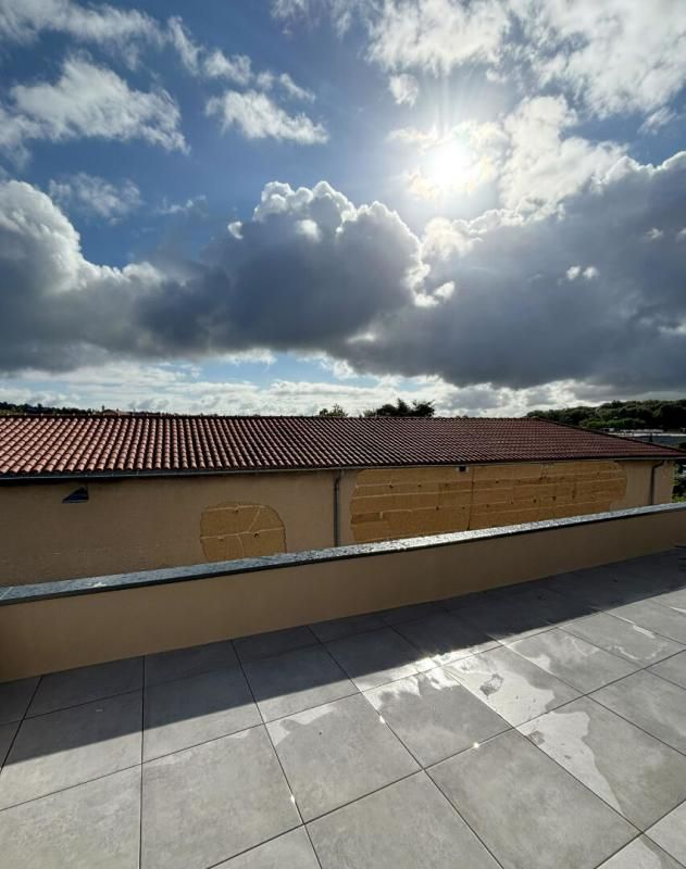 DARDILLY T4 81m² avec 3 terrasses , Dernier étage , Dardilly 2