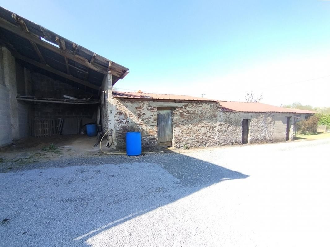 BASSE-GOULAINE Bâtiments à rénover, 180m², Basse Goulaine (44115) 1