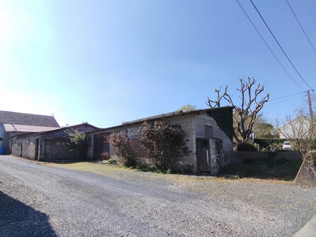 BASSE-GOULAINE Bâtiments à rénover, 180m², Basse Goulaine (44115) 2