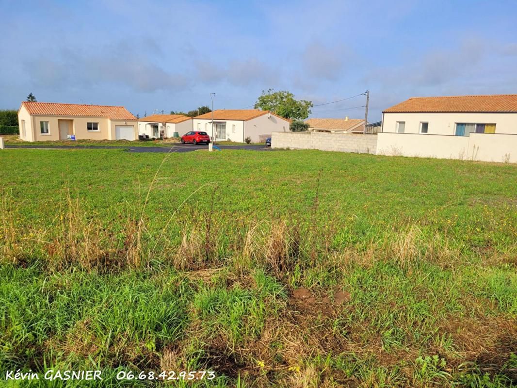 RUELLE-SUR-TOUVRE RUELLE SUR TOUVRE (16600) : Terrain constructible de 542m2 1