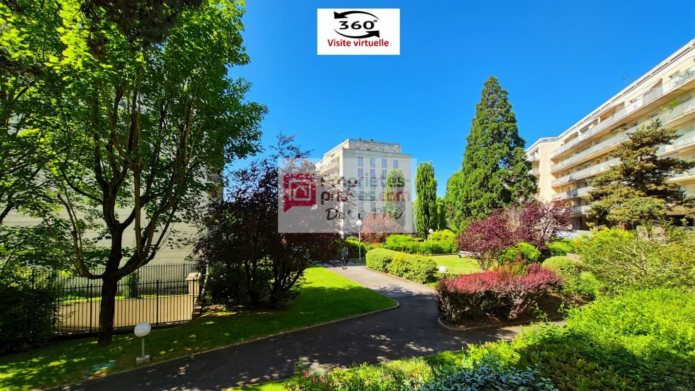 Appartement 3/4 pièces 79m² balcon sud Versailles-Montreuil