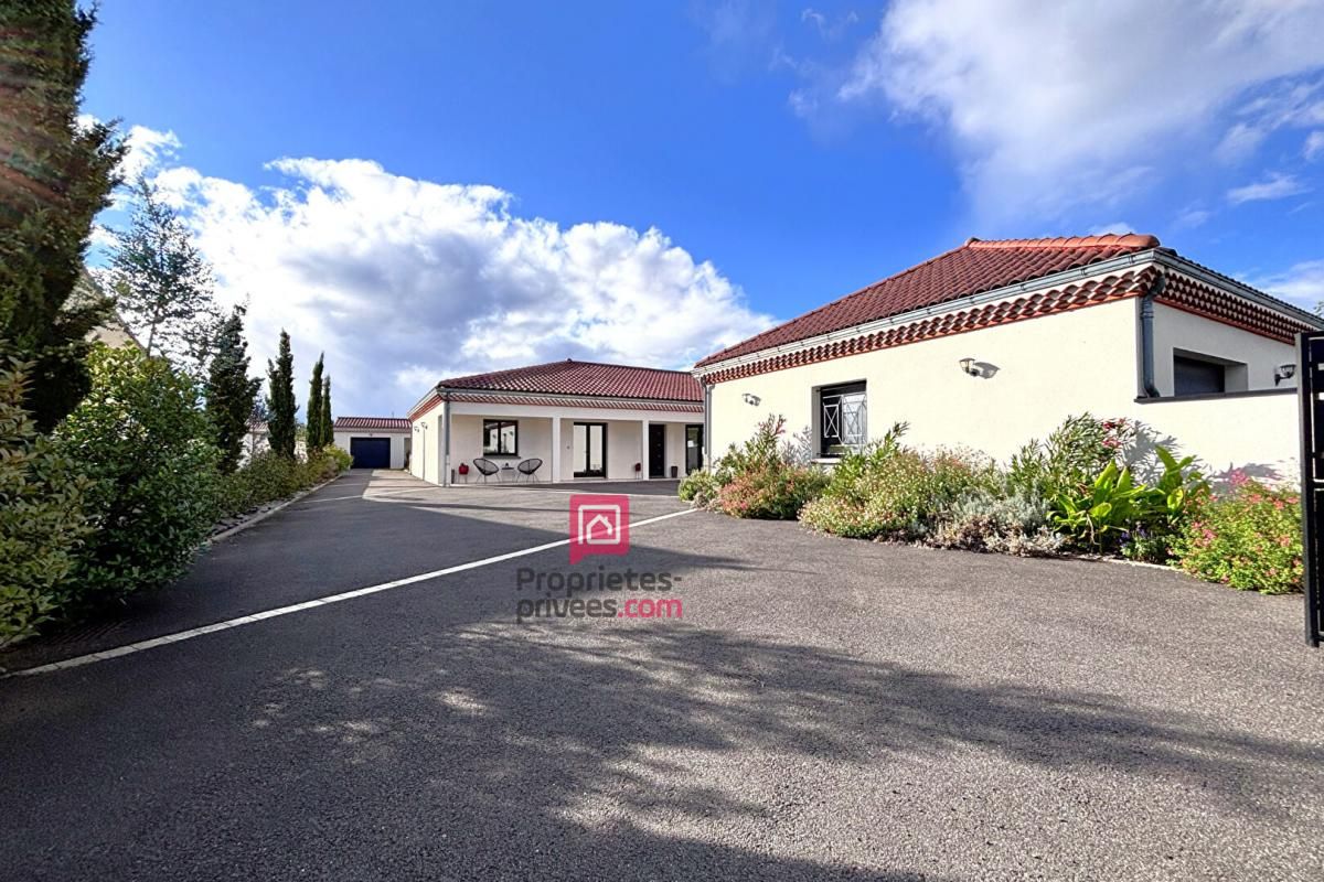 SAINT-GEORGES-SUR-ALLIER Villa  7 pièces 180 m2 avec piscine et dépendance de 80m² à saint Georges sur Allier 4