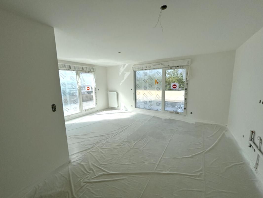 DARDILLY T3 64m² avec terrasse 74m² , Dernier étage , Dardilly ! 2