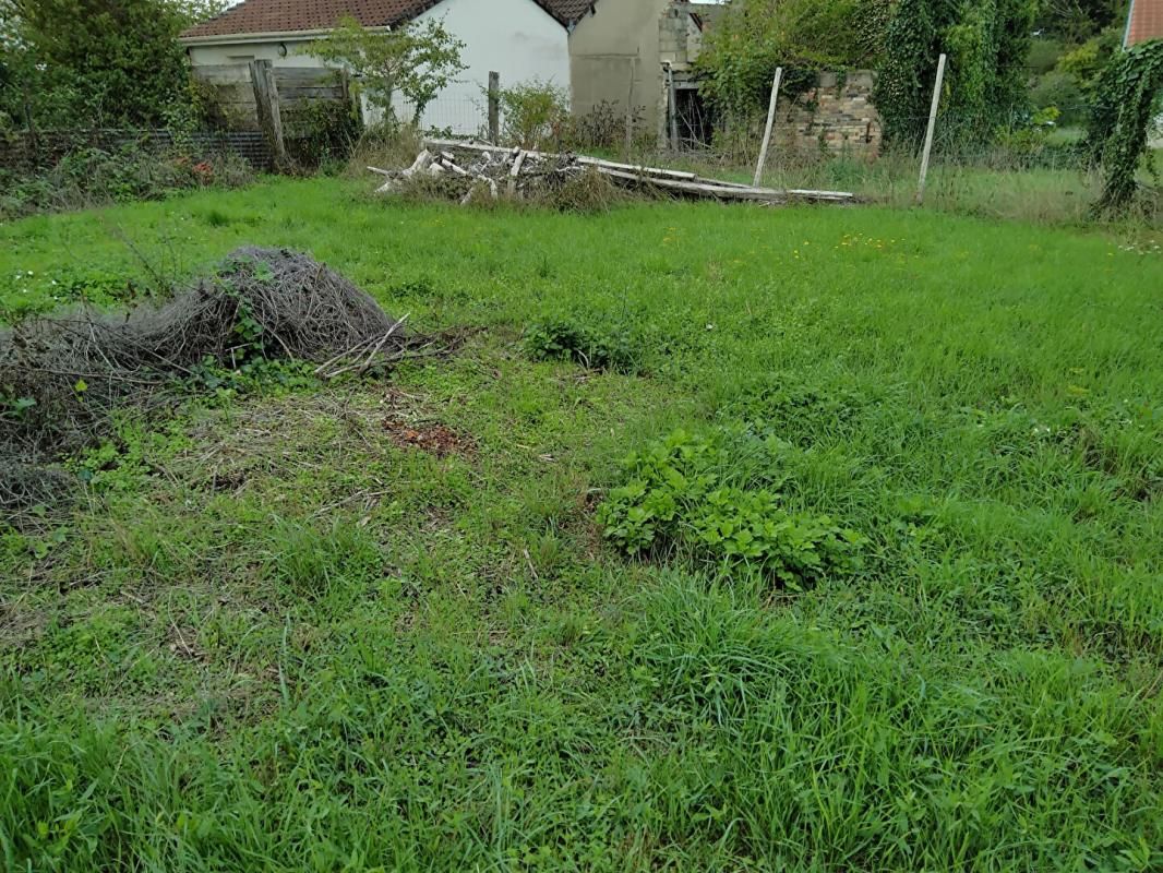 DEOLS Terrain à bâtir 3