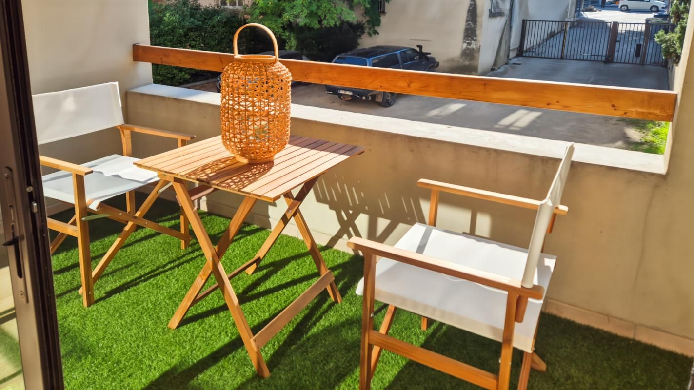 CARPENTRAS Appartement Carpentras 3 pièce(s) 73.4 m2 180 000 2