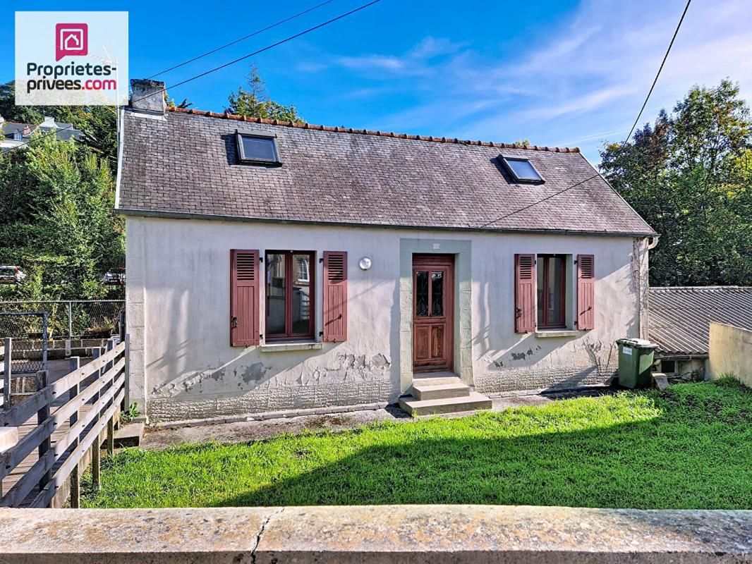 MORLAIX Immeuble Maison, 8 boxs-garage et atelier-hangar 2