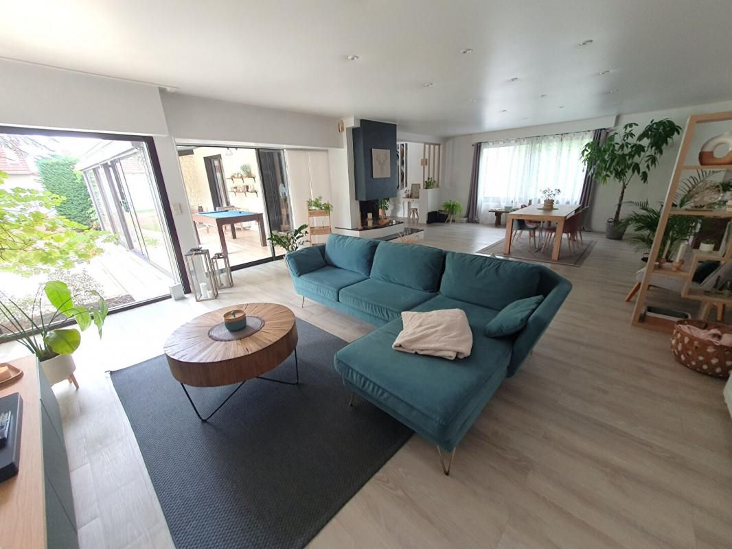 SAINT-FLORENT-SUR-CHER Maison Saint Florent Sur Cher 8 pièce(s) 265 m2 2