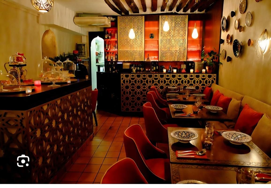 AVIGNON 84000 AVIGNON - RESTAURANT 120 m², TERRASSE 3