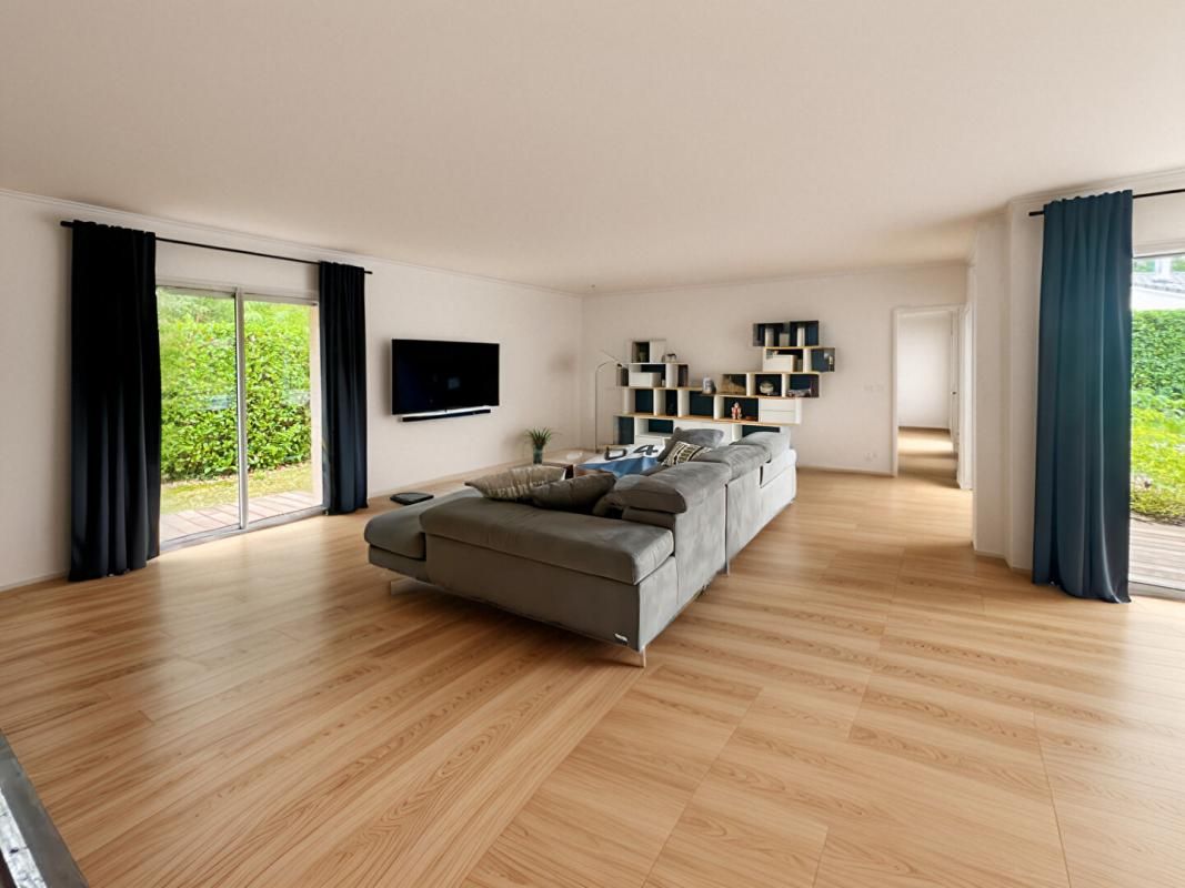 MARTIGNAS-SUR-JALLE Maison Martignas Sur Jalle 5 pièce(s) 185 m2 3