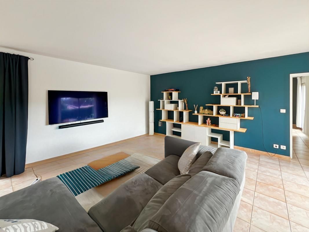 MARTIGNAS-SUR-JALLE Maison Martignas Sur Jalle 5 pièce(s) 185 m2 4