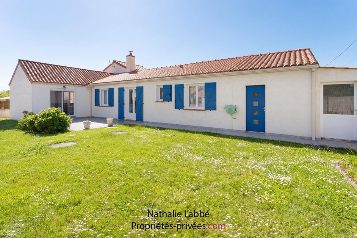 CHAUMES EN RETZ Maison Chaumes En Retz 5 pièce(s) 138 m2 2