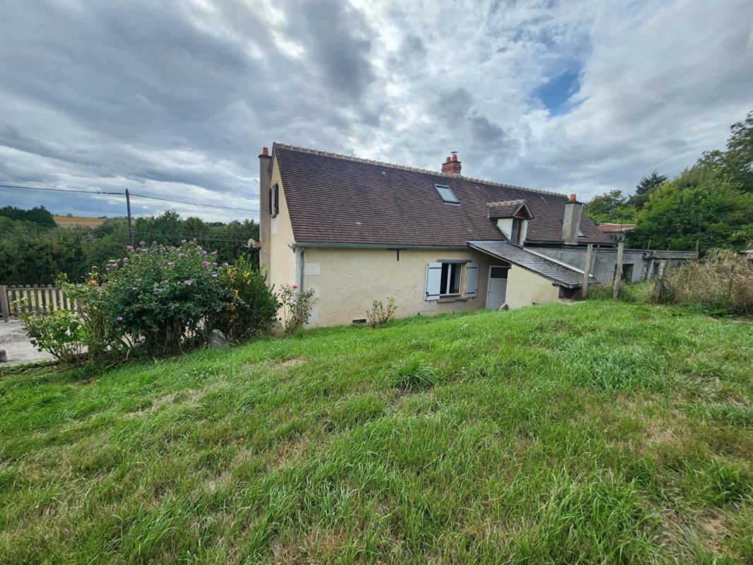 ESVES-LE-MOUTIER Maison Esves Le Moutier 5 pièce(s) 110 m2 1