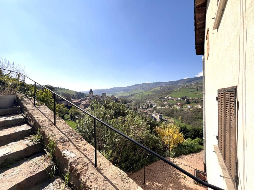CHAMELET CHAMELET LE BOURG. Maison 183m2 5 chambres avec vue magnifique 2