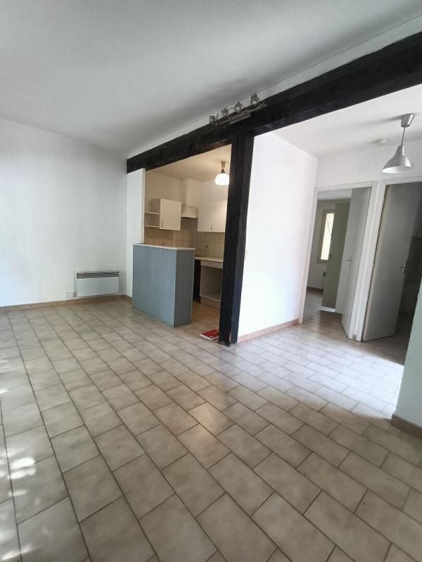 BEZIERS Location maison type 3 pièces + Jardin dans domaine viticole 2