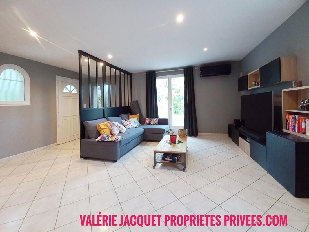 COUTRAS Maison Coutras 6 pièce(s) 2