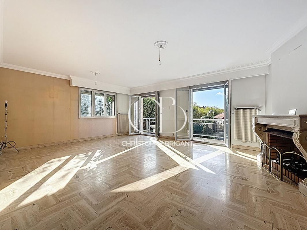 IVRY-SUR-SEINE Maison Vitry Sur Seine limite Ivry 5 pièce(s) 120 m2 AVEC COMMERCE DE 50 M² 3