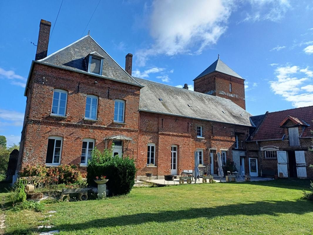 NOYON DEMEURE DE PRESTIGE 1