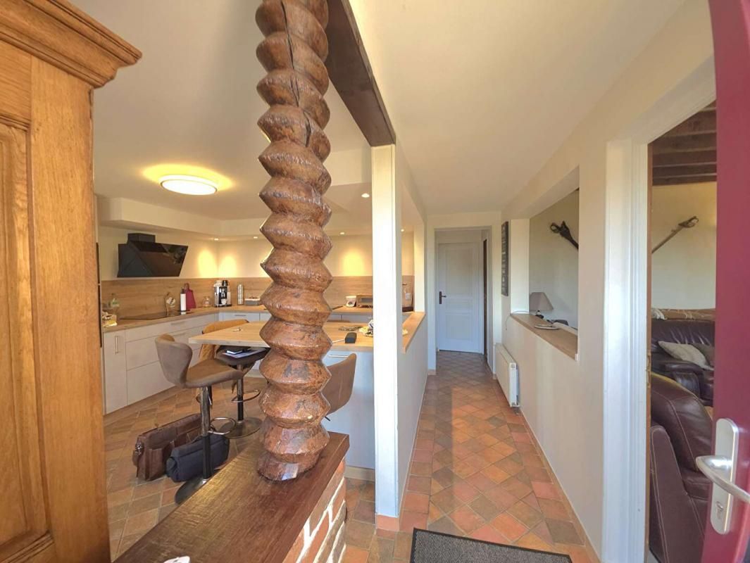 MOULINS-LA-MARCHE Moulins La Marche 61380 Longère en pierre 109 m² terrain clos 2.850 m² 4