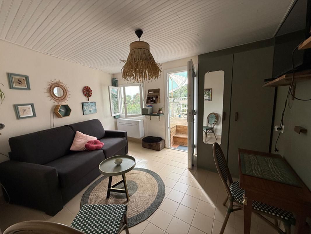 ISTRES Studio MEUBLÉ avec vue Etang 4