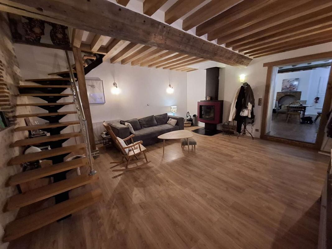 MORTAGNE-AU-PERCHE Maison percheronne proche Mortagne Au Perche 7 pièce(s) 145.52 m2 4