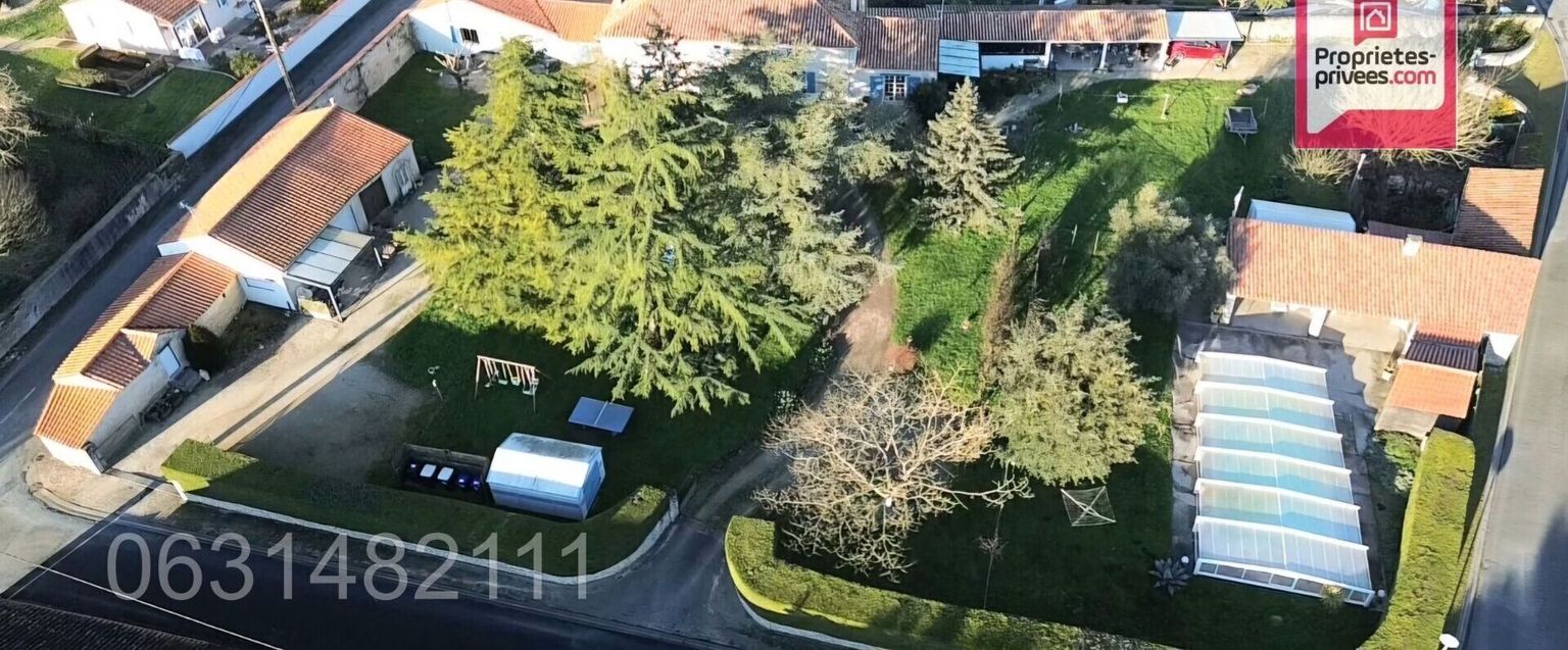 MONTREUIL PROPRIETE  DE CHARME  3 LOTS   - 17 pièce(s) 389 m2 SUD VENDEE  -PISCINE 1