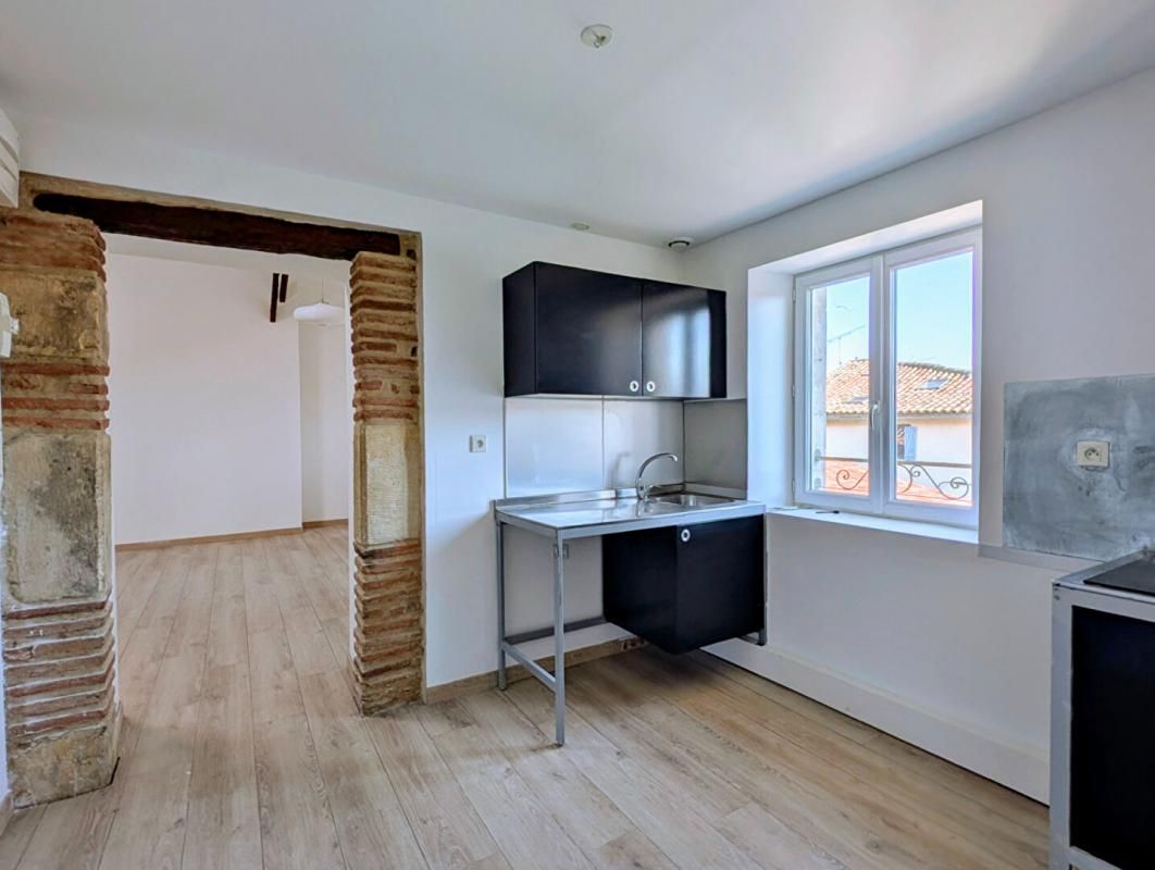 CAZERES Appartement Cazeres 4 pièce(s) 85 m2 1