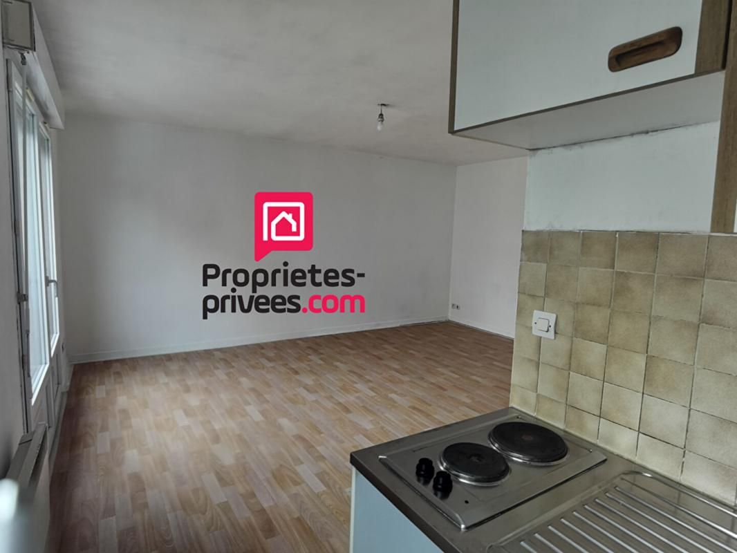 TREMBLAY-EN-FRANCE Appartement Tremblay En France 1 pièce(s) 30 m2 3