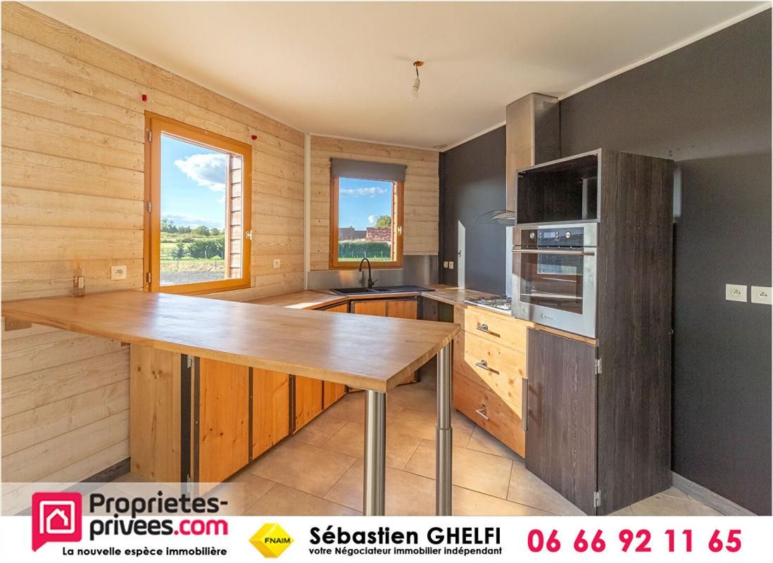 CONTRES belle maison de plain-pied avec grande salle de vie de 60m²-3 chambres 3