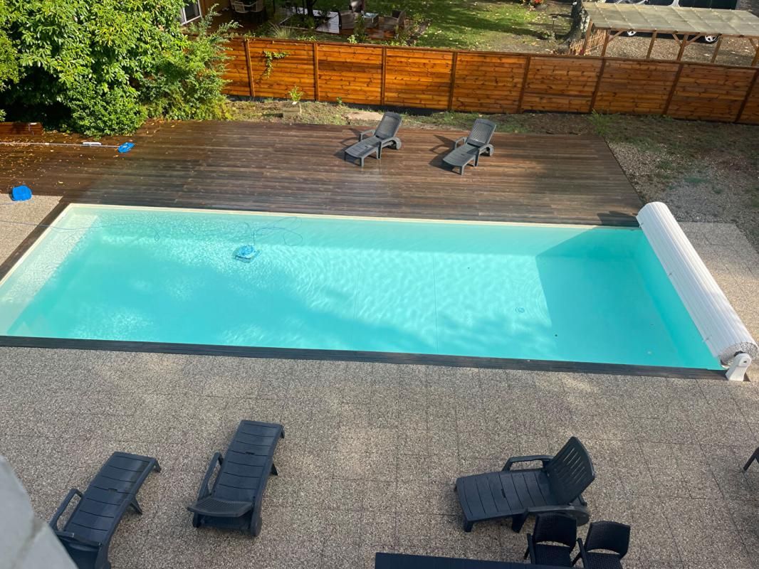 LABOUHEYRE Maison d'angle ART DÉCO avec piscine à Labouheyre 10 pièce(s) 204 m2 2