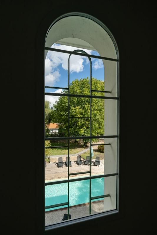 LABOUHEYRE Maison d'angle ART DÉCO avec piscine à Labouheyre 10 pièce(s) 204 m2 3