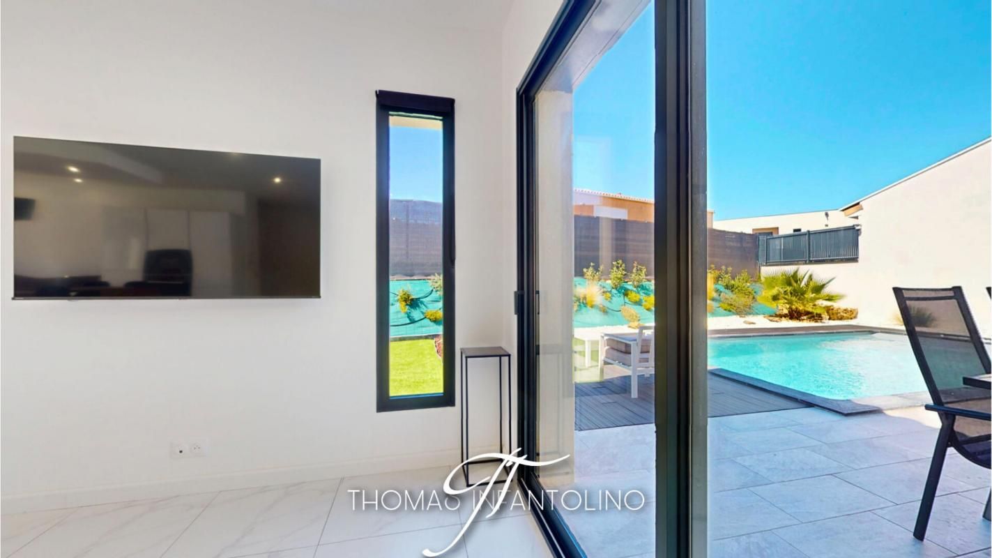 ALAIRAC EN EXCLUSIVITE - PLAIN PIED - 4 FACES - 4 CHAMBRES - PISCINE - GARAGE 2