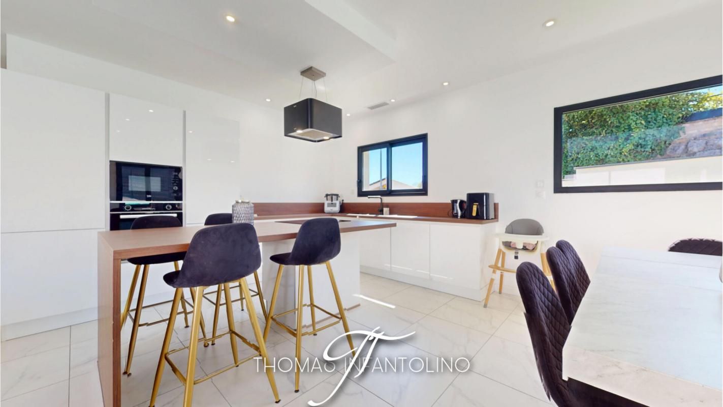ALAIRAC EN EXCLUSIVITE - PLAIN PIED - 4 FACES - 4 CHAMBRES - PISCINE - GARAGE 4