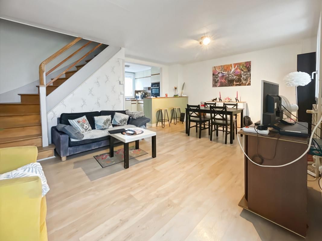 ARBOIS Arbois (39) - Maison mitoyenne - 82 m2 - 3 chambres - Jardin 630 m2 2
