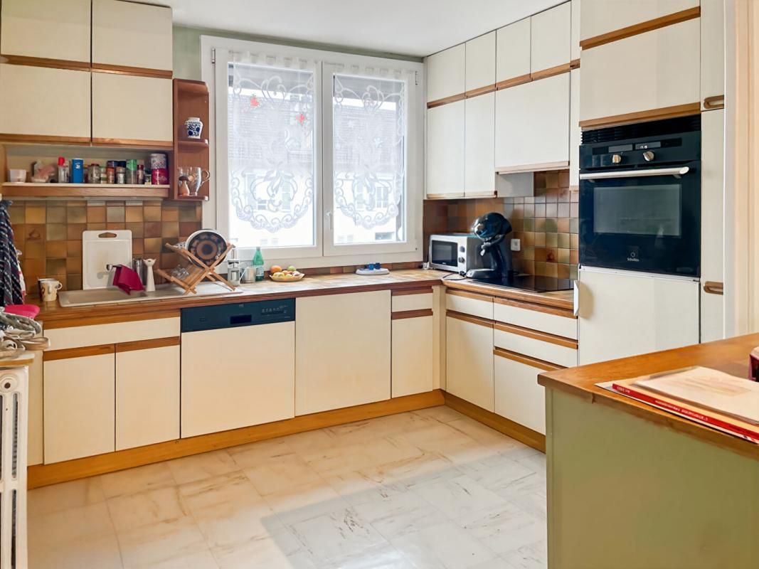 ARBOIS Arbois (39) - Maison mitoyenne - 82 m2 - 3 chambres - Jardin 630 m2 4