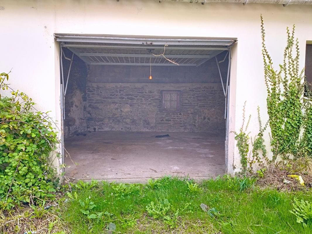 GROIX Parking / Atelier Groix 65 m2 3