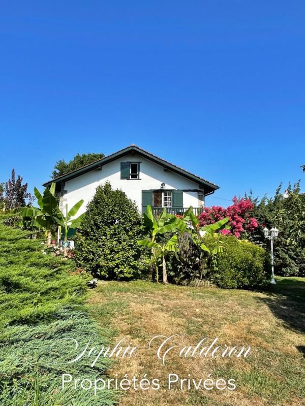 USTARITZ Maison de pays 5 pièce(s) 150 m2 1