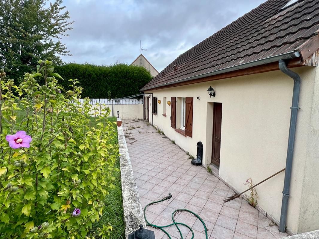 SAINT-HILAIRE-LA-GRAVELLE Plain pied  90m2 4