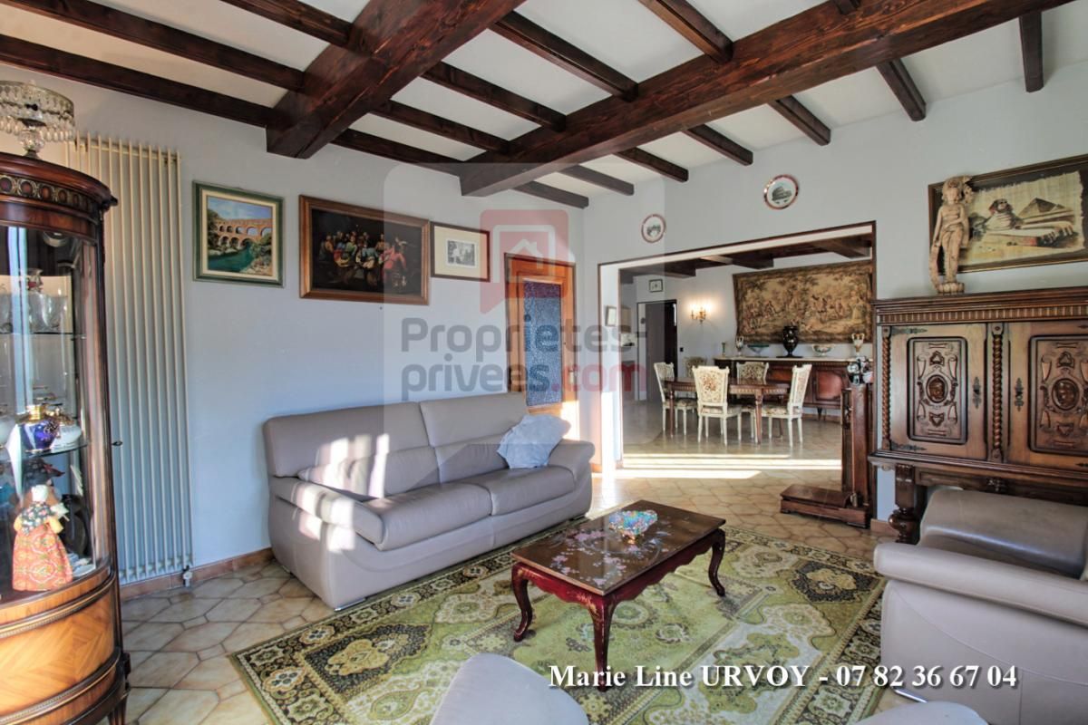 NOVES 13550  Noves -  Maison 140 m² - 3 Chambres - double garage - jardin 2