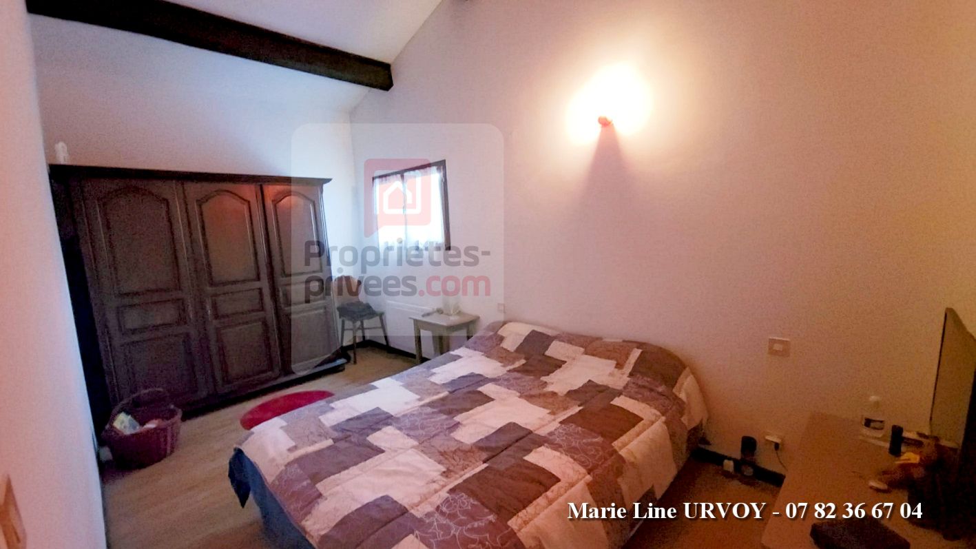 NOVES 13550 NOVES - Maison 170 m² - garage - atelier - jardin 4