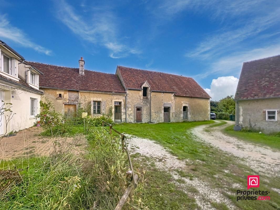 BELLEME Secteur Bellême, ancienne ferme de 180 m2 à renover avec 2000 m2 de terrain 1