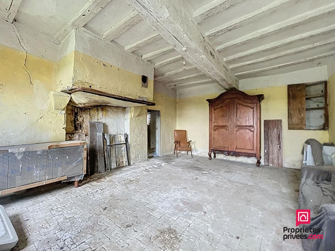 BELLEME Secteur Bellême, ancienne ferme de 180 m2 à renover avec 2000 m2 de terrain 3