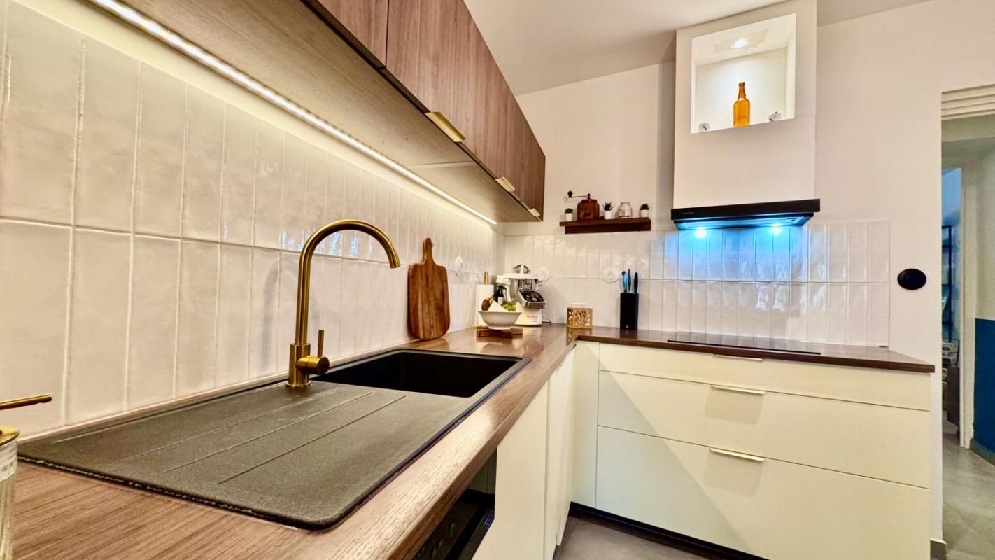 NEVERS Appartement Nevers 4 pièce(s) 102 m2, parking atelier 1